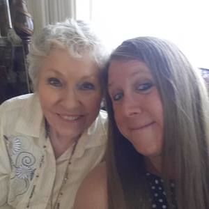 Meet your Posher, Loree